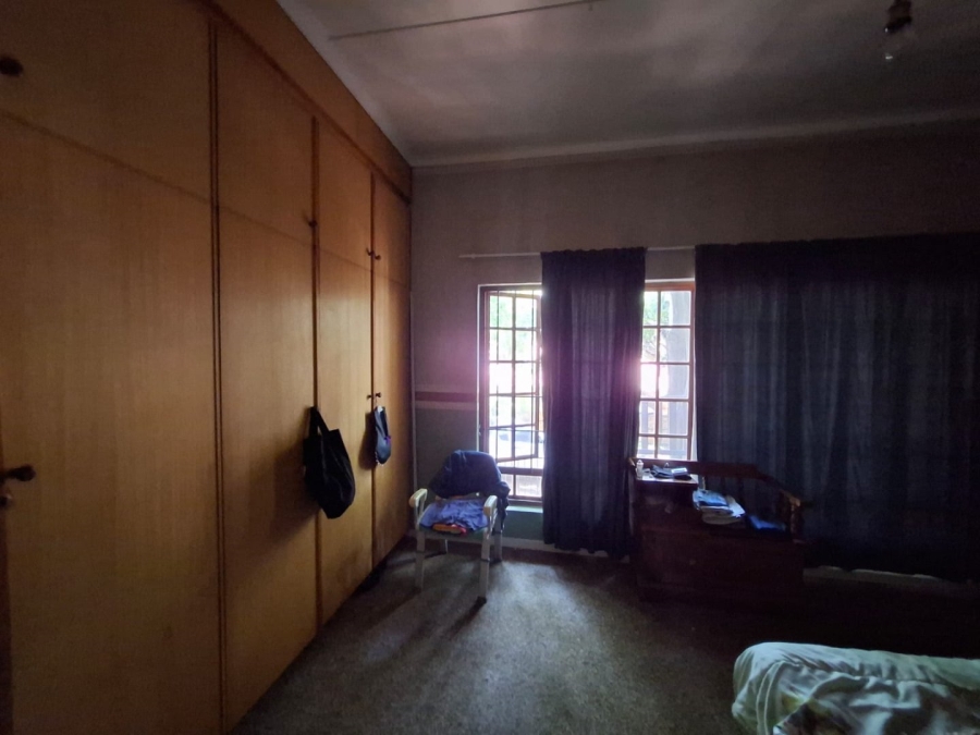 5 Bedroom Property for Sale in Pretoria North Gauteng