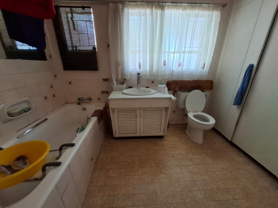 5 Bedroom Property for Sale in Pretoria North Gauteng