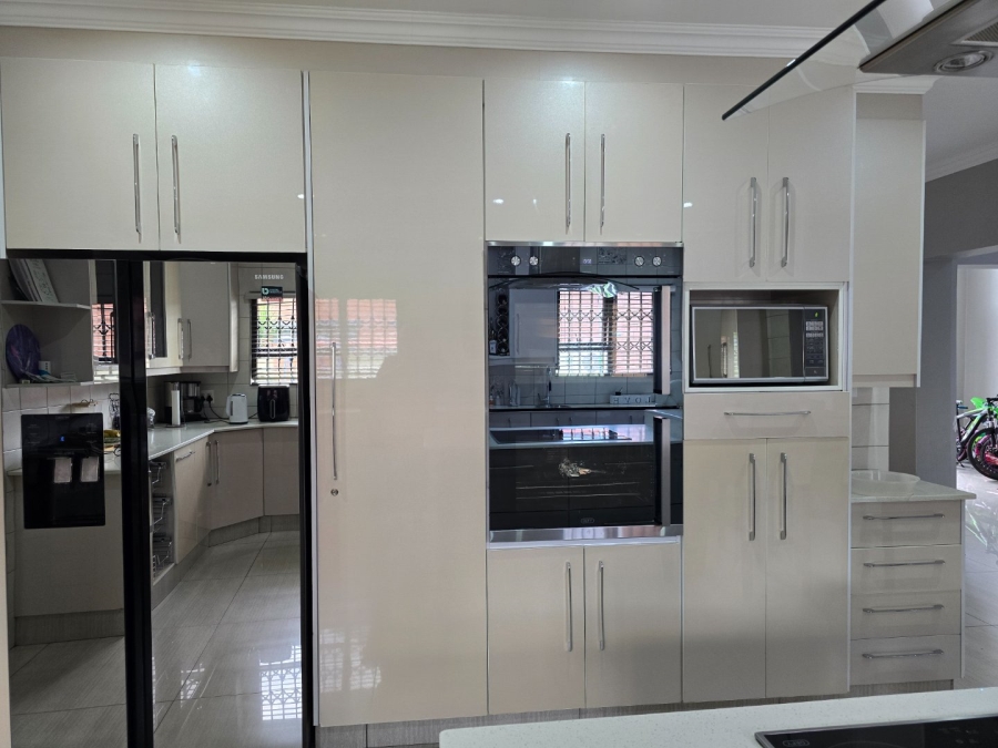 To Let 5 Bedroom Property for Rent in Comet Gauteng