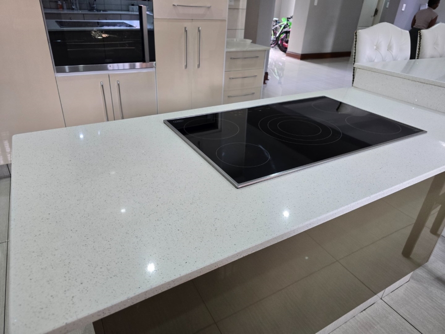 To Let 5 Bedroom Property for Rent in Comet Gauteng