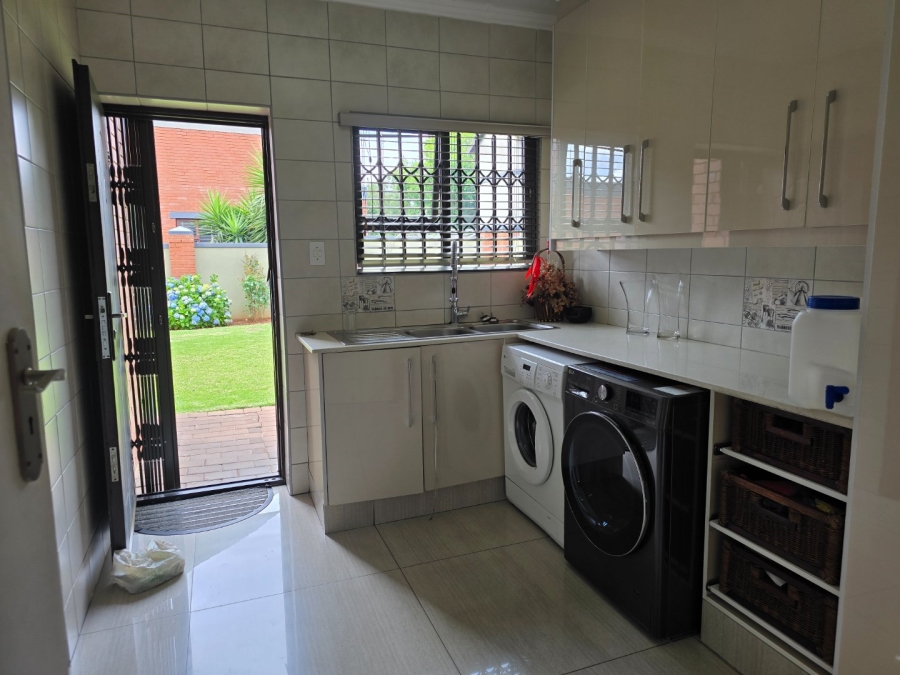 To Let 5 Bedroom Property for Rent in Comet Gauteng