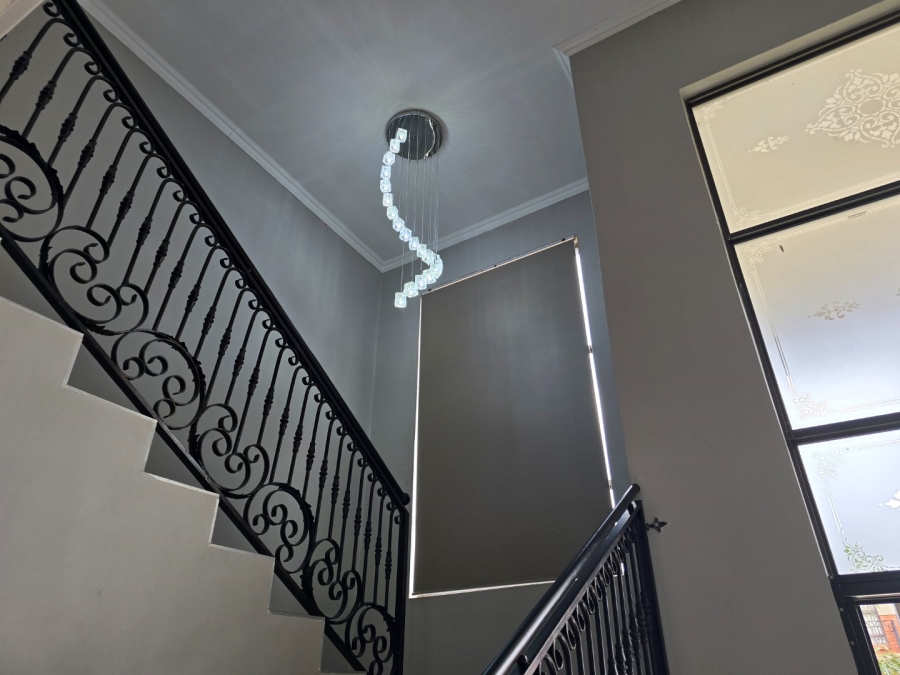 To Let 5 Bedroom Property for Rent in Comet Gauteng