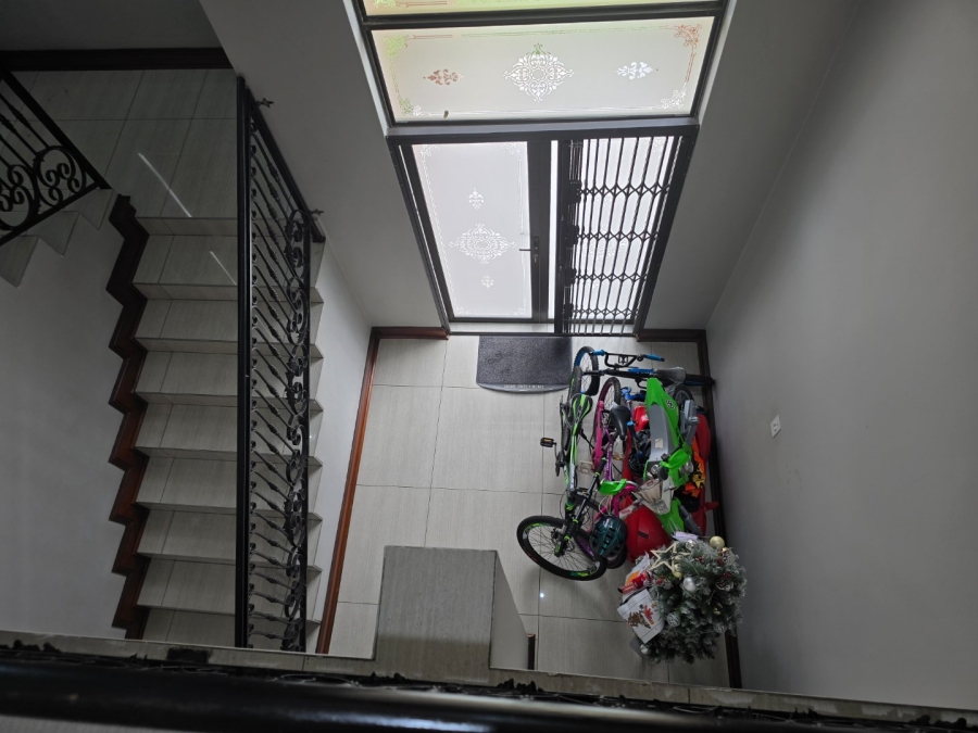 To Let 5 Bedroom Property for Rent in Comet Gauteng