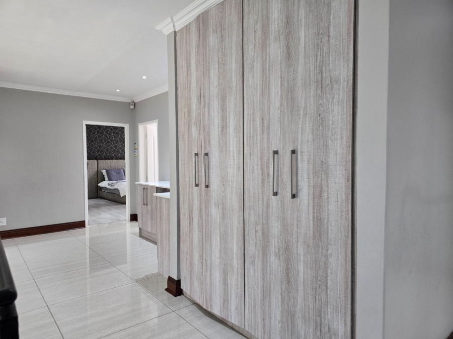 To Let 5 Bedroom Property for Rent in Comet Gauteng