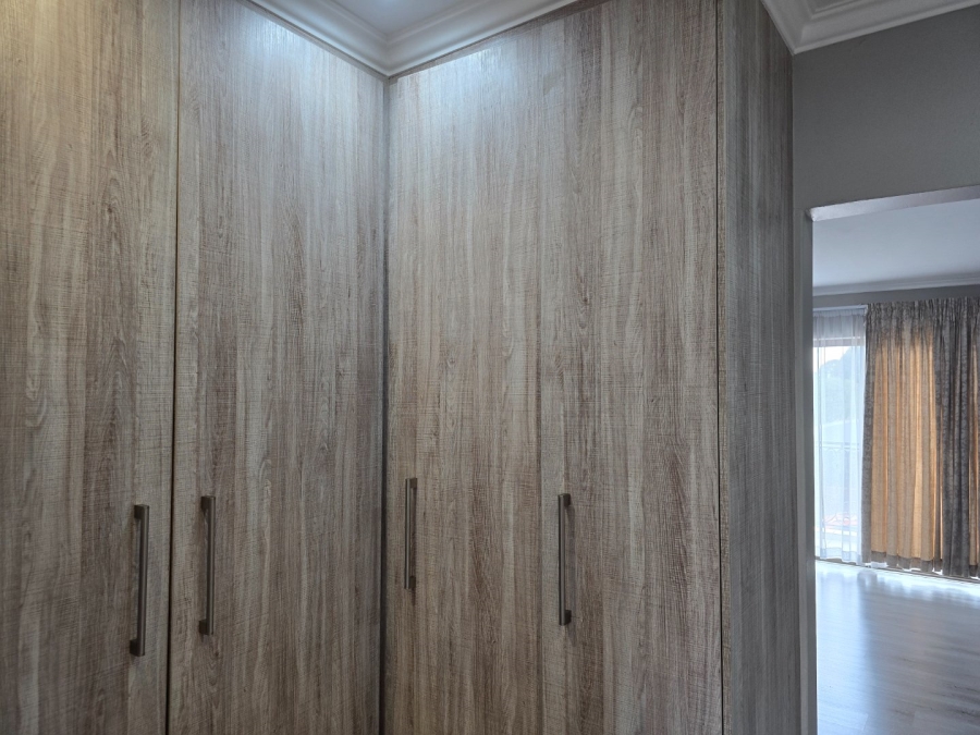 To Let 5 Bedroom Property for Rent in Comet Gauteng