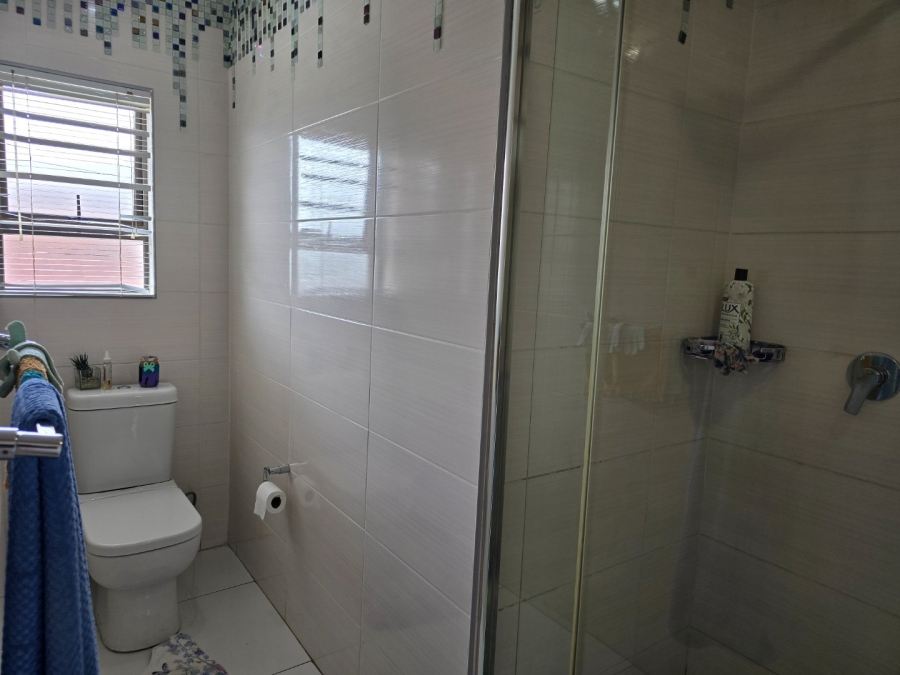 To Let 5 Bedroom Property for Rent in Comet Gauteng