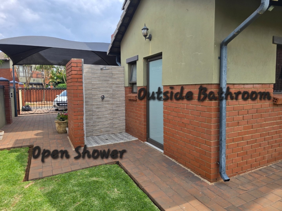 To Let 5 Bedroom Property for Rent in Comet Gauteng