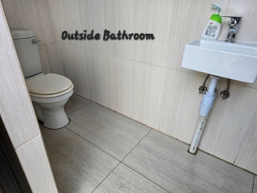 To Let 5 Bedroom Property for Rent in Comet Gauteng