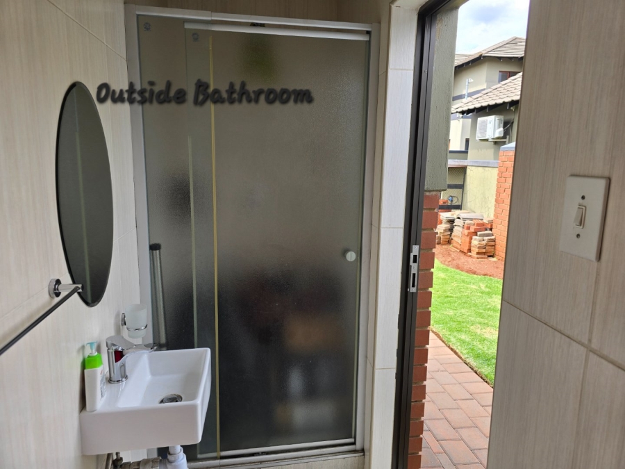 To Let 5 Bedroom Property for Rent in Comet Gauteng