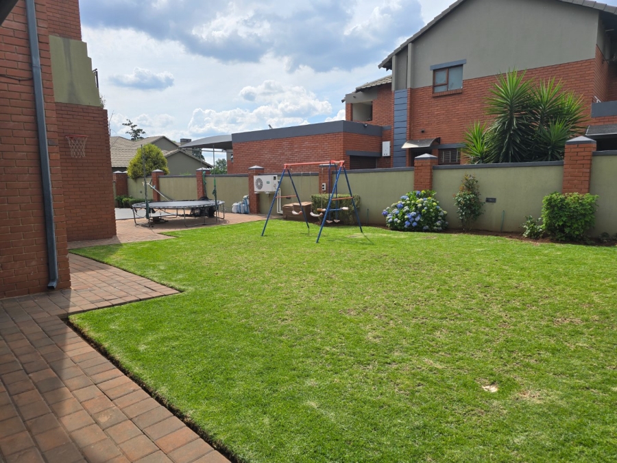To Let 5 Bedroom Property for Rent in Comet Gauteng