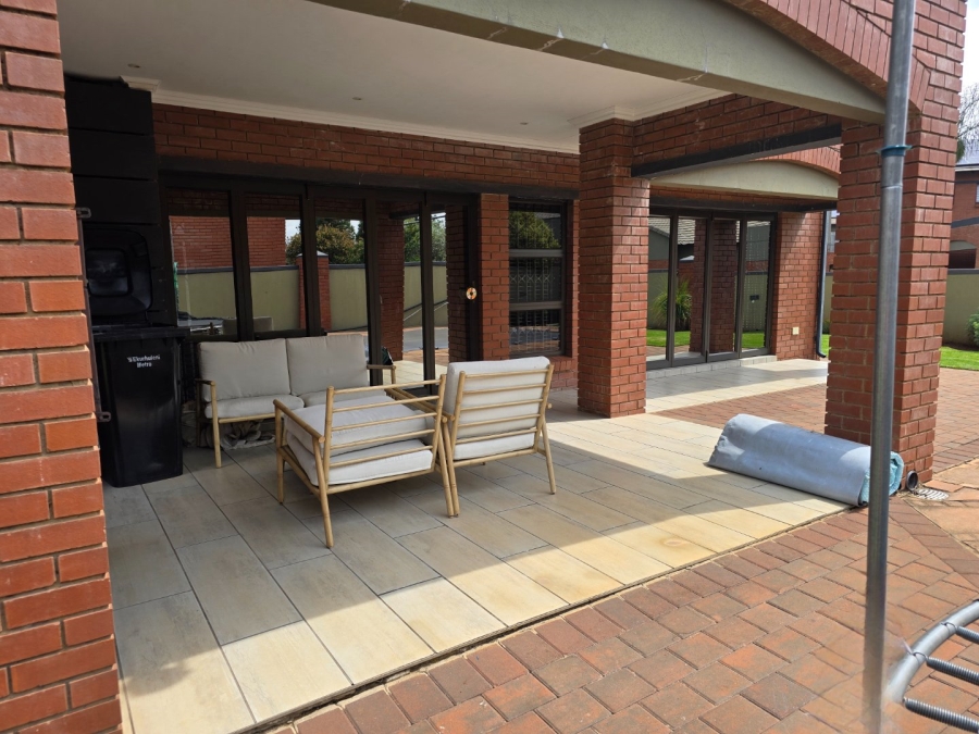 To Let 5 Bedroom Property for Rent in Comet Gauteng