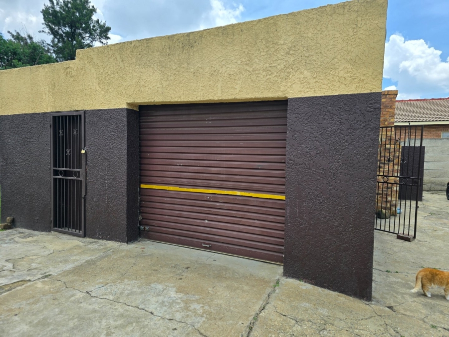 To Let 2 Bedroom Property for Rent in Witfield Gauteng