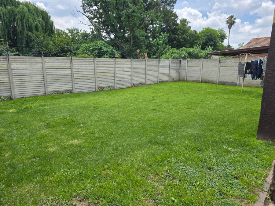 To Let 2 Bedroom Property for Rent in Witfield Gauteng