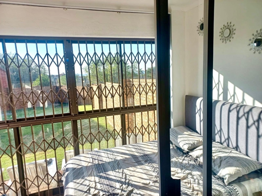 To Let 3 Bedroom Property for Rent in Monavoni Gauteng