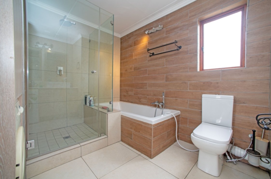 2 Bedroom Property for Sale in Bedfordview Gauteng