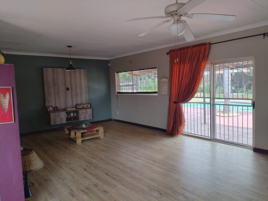 4 Bedroom Property for Sale in Petersfield Gauteng