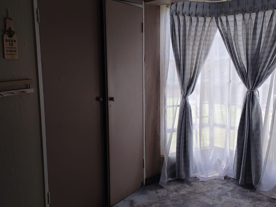 4 Bedroom Property for Sale in Petersfield Gauteng