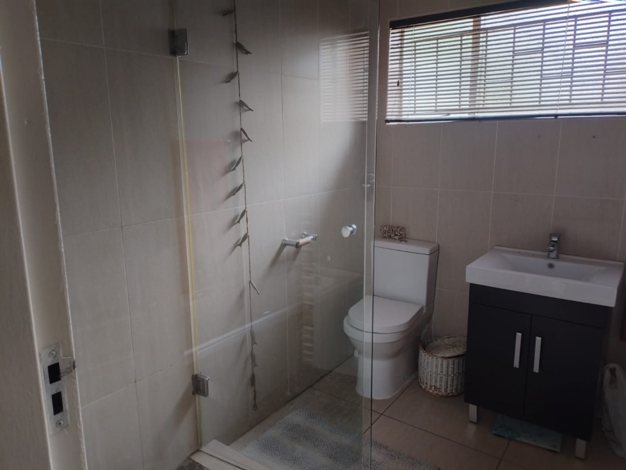 4 Bedroom Property for Sale in Petersfield Gauteng