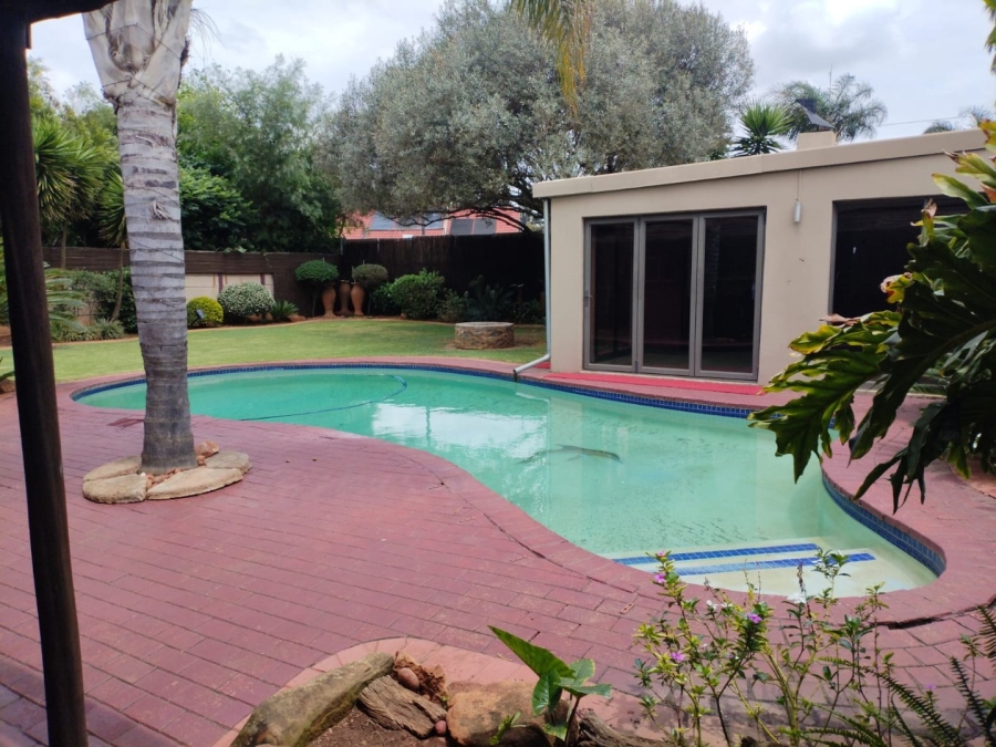 4 Bedroom Property for Sale in Petersfield Gauteng