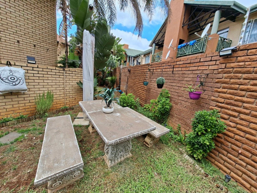 3 Bedroom Property for Sale in Wapadrand Gauteng