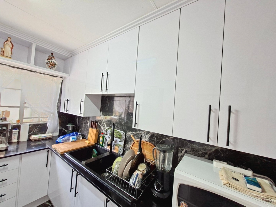 3 Bedroom Property for Sale in Wapadrand Gauteng