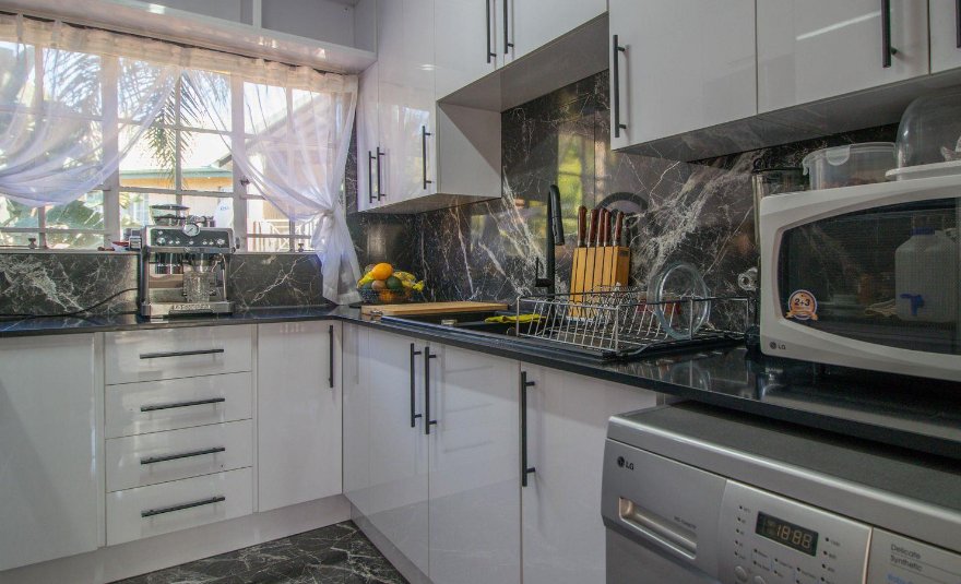 3 Bedroom Property for Sale in Wapadrand Gauteng