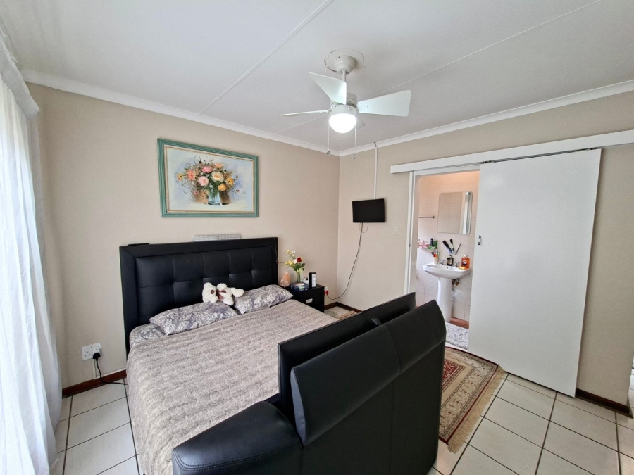 3 Bedroom Property for Sale in Wapadrand Gauteng