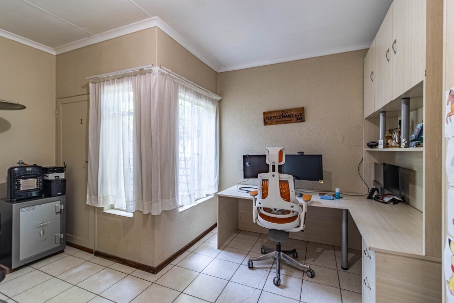 5 Bedroom Property for Sale in Eden Glen Gauteng