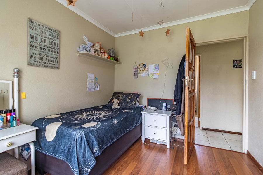 5 Bedroom Property for Sale in Eden Glen Gauteng