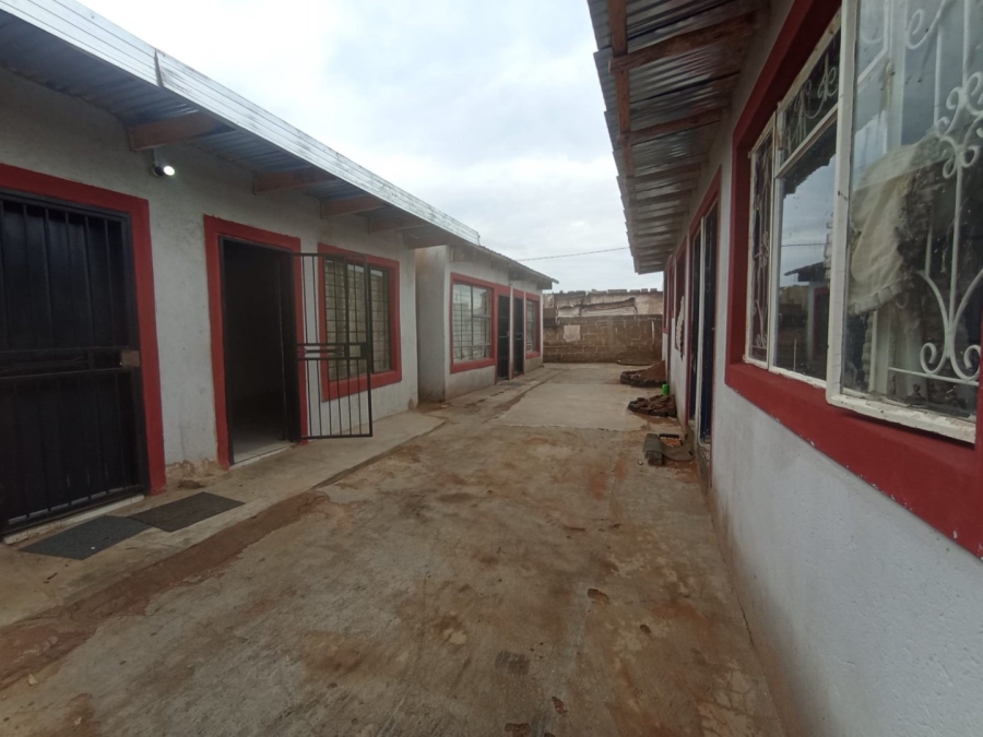 8 Bedroom Property for Sale in Soshanguve T Gauteng