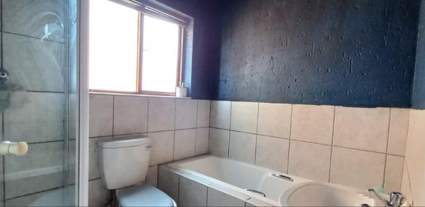  Bedroom Property for Sale in Helderwyk Gauteng