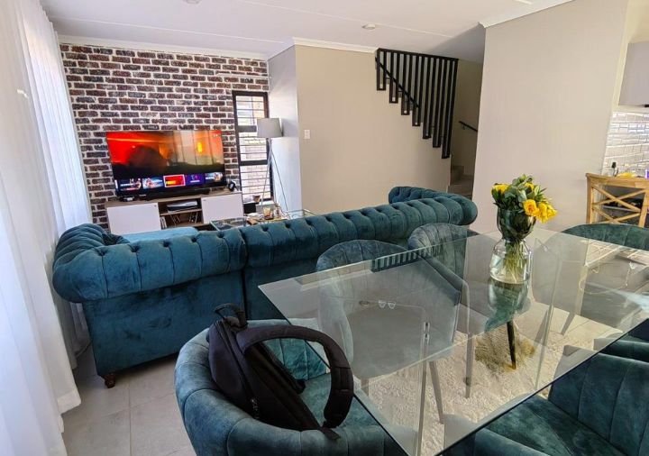 4 Bedroom Property for Sale in Lotus Gardens Gauteng