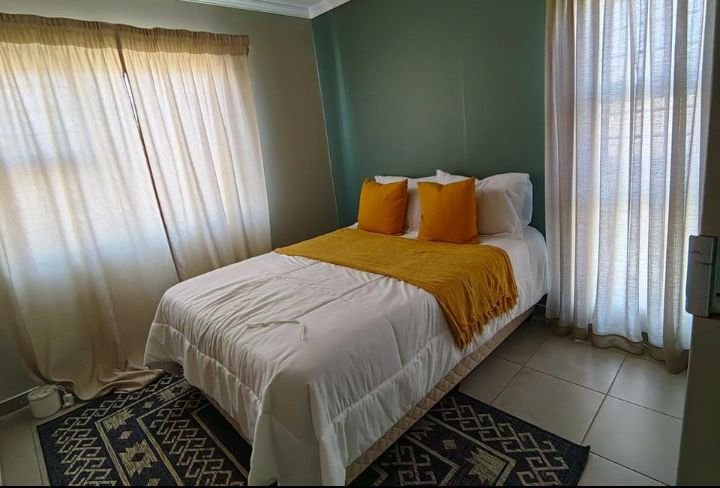 4 Bedroom Property for Sale in Lotus Gardens Gauteng