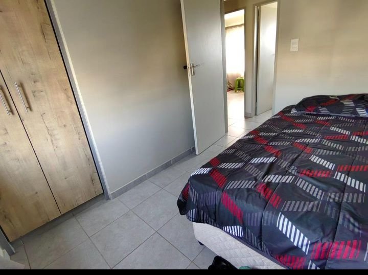 4 Bedroom Property for Sale in Lotus Gardens Gauteng