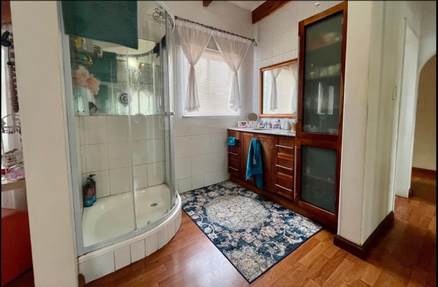 4 Bedroom Property for Sale in Sinoville Gauteng