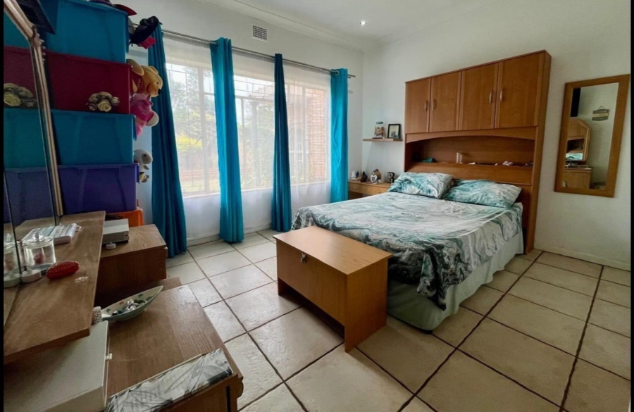 4 Bedroom Property for Sale in Sinoville Gauteng