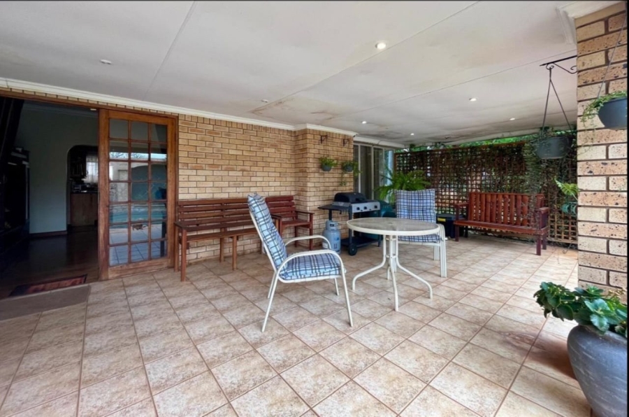 4 Bedroom Property for Sale in Sinoville Gauteng