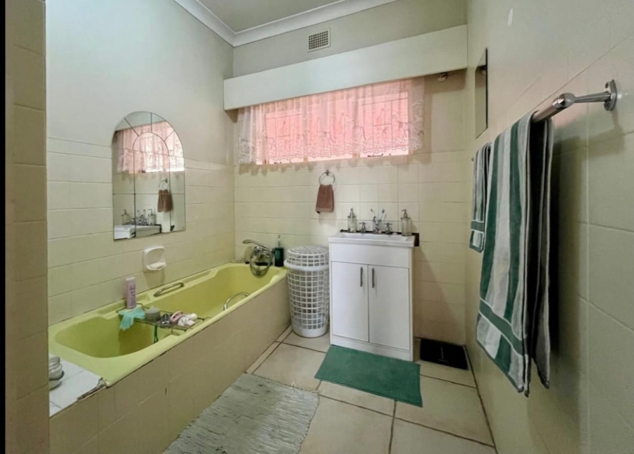 4 Bedroom Property for Sale in Sinoville Gauteng