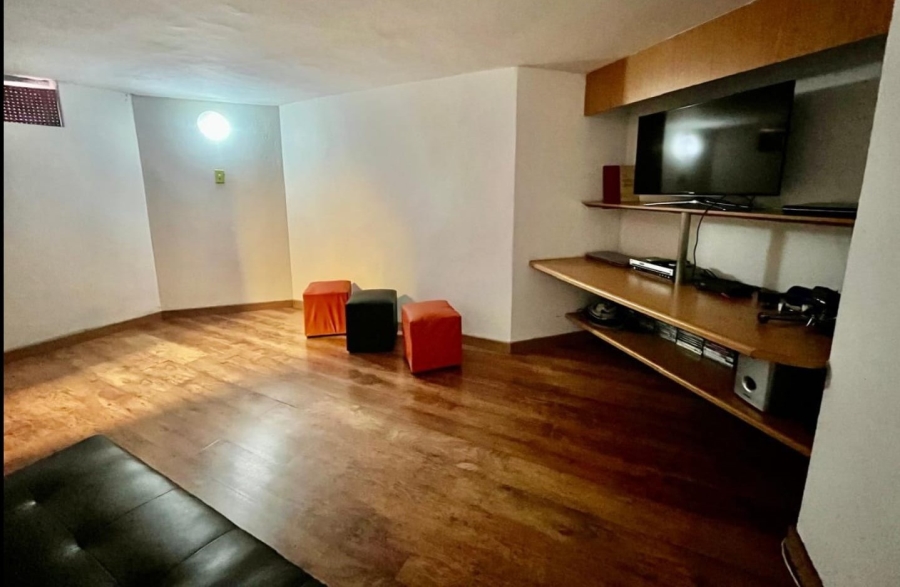 4 Bedroom Property for Sale in Sinoville Gauteng