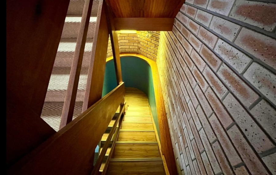 4 Bedroom Property for Sale in Sinoville Gauteng