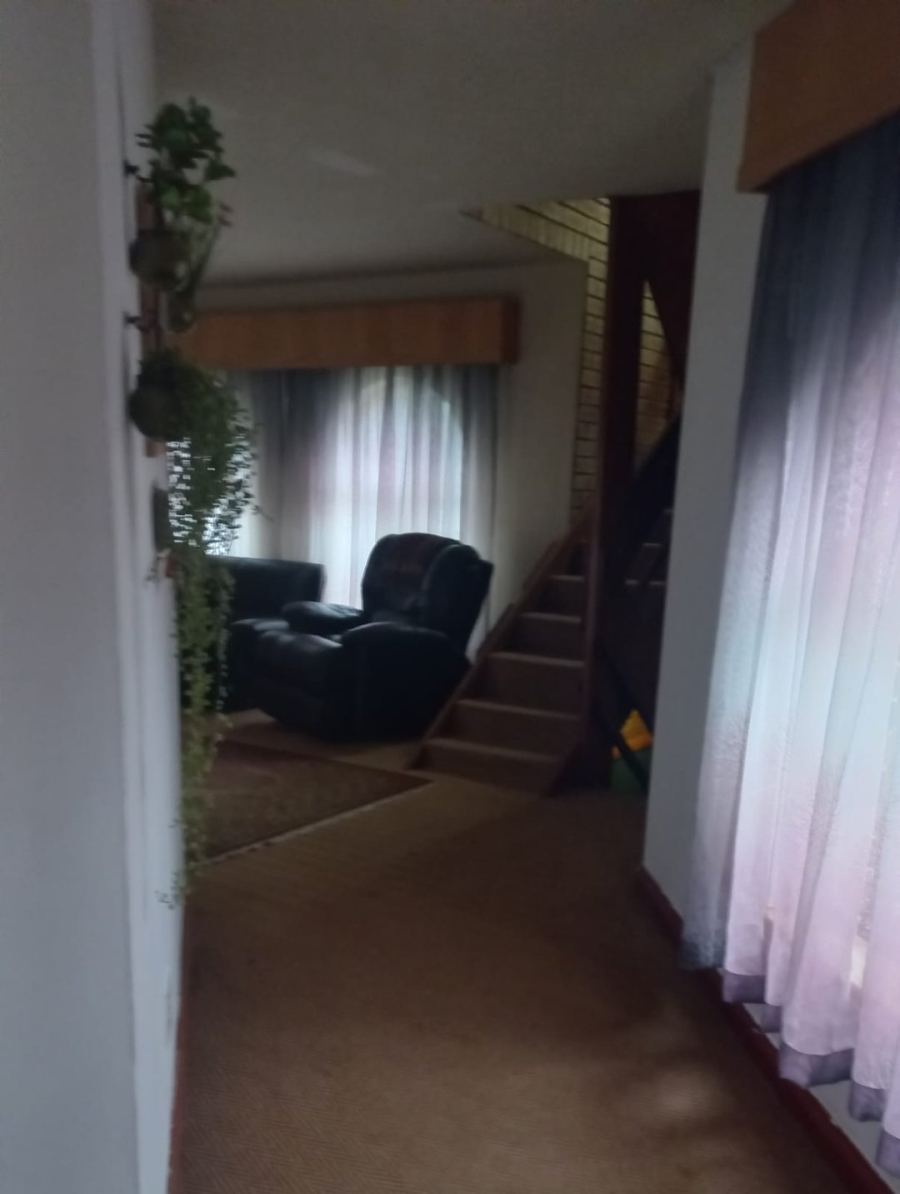 4 Bedroom Property for Sale in Sinoville Gauteng