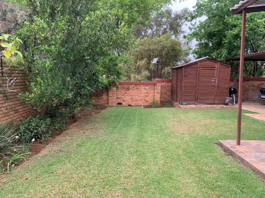 2 Bedroom Property for Sale in Honeydew Ridge Gauteng