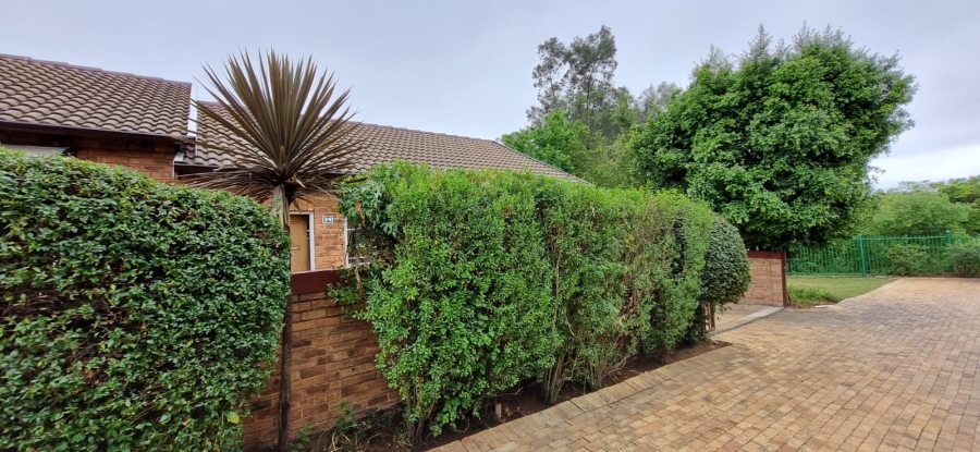 2 Bedroom Property for Sale in Honeydew Ridge Gauteng
