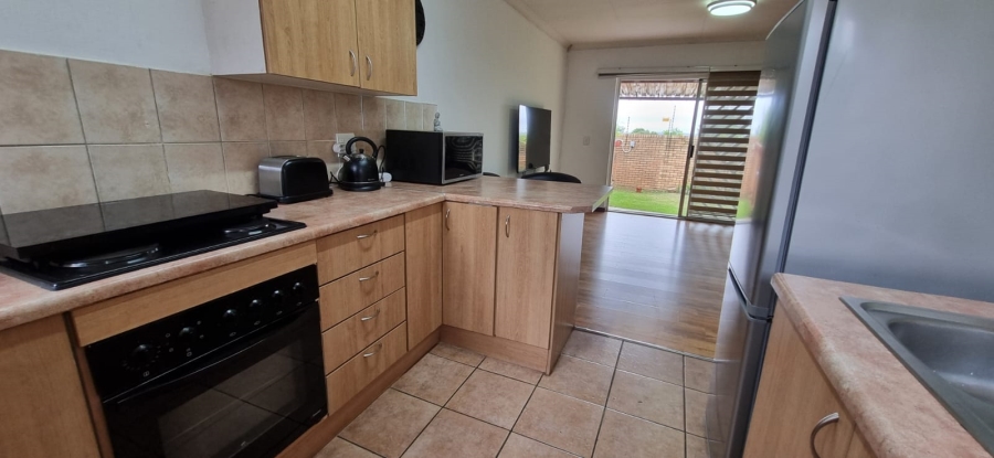 2 Bedroom Property for Sale in Honeydew Ridge Gauteng