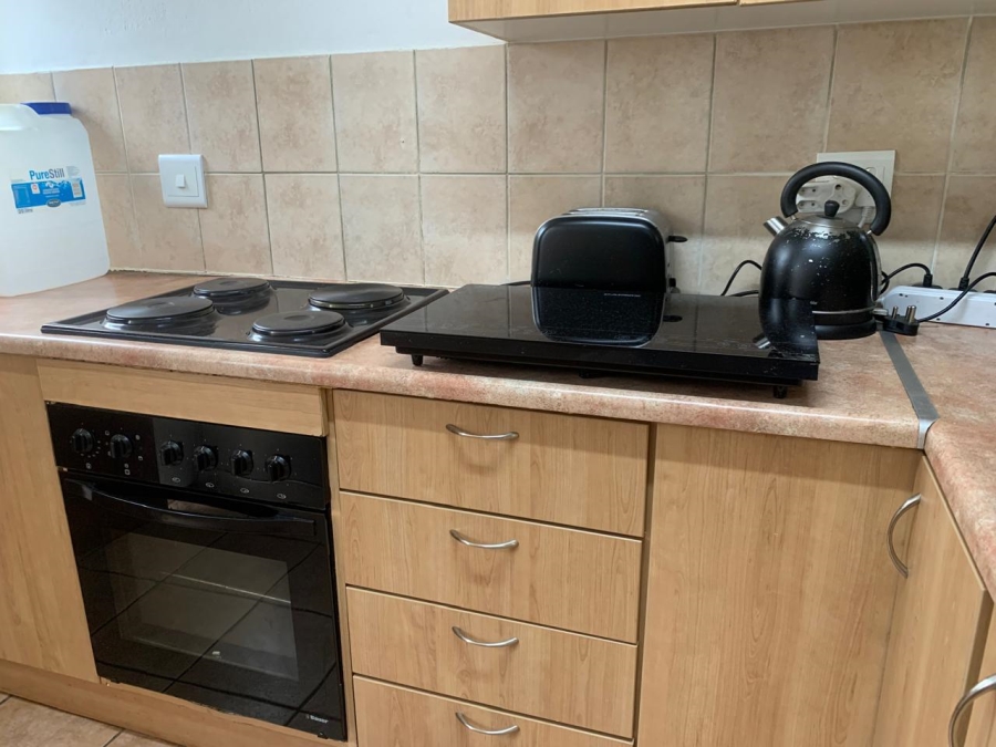 2 Bedroom Property for Sale in Honeydew Ridge Gauteng