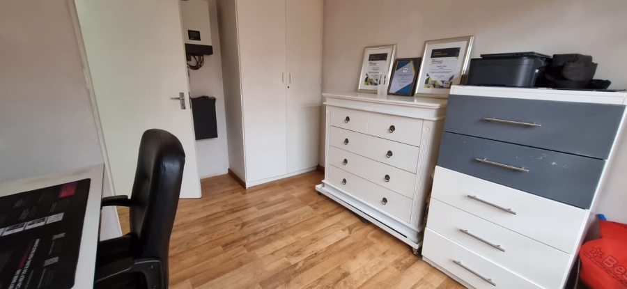 2 Bedroom Property for Sale in Honeydew Ridge Gauteng