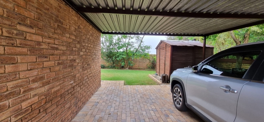 2 Bedroom Property for Sale in Honeydew Ridge Gauteng