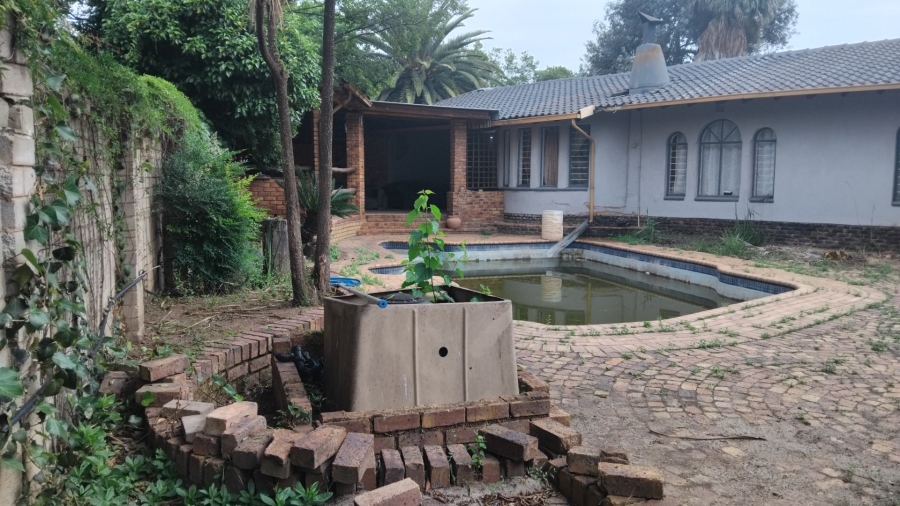 3 Bedroom Property for Sale in Glen Marais Gauteng
