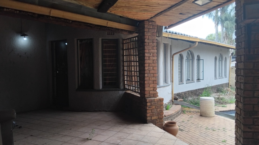 3 Bedroom Property for Sale in Glen Marais Gauteng