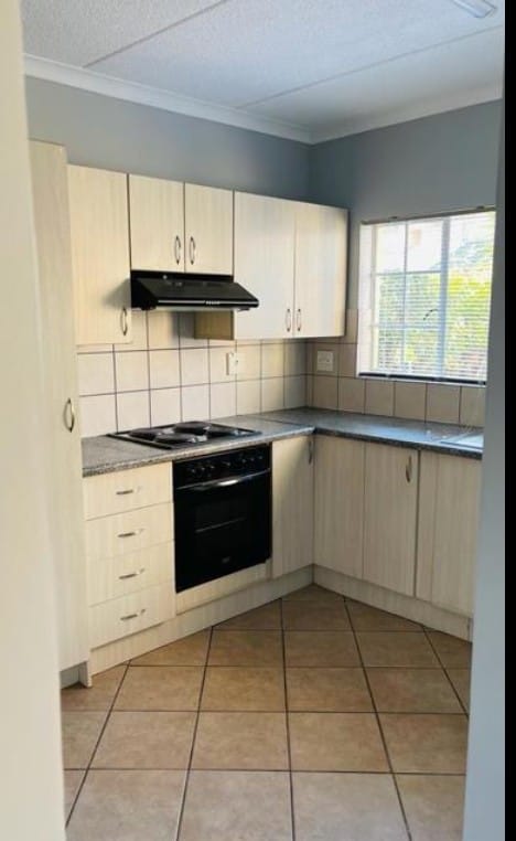 To Let 3 Bedroom Property for Rent in Terenure Gauteng